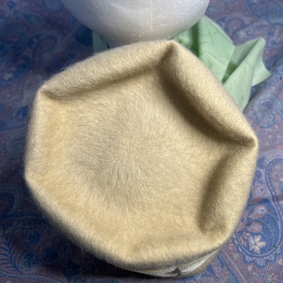 Vintage 1950s cream/ Light Tan women's hat Stylish please Read Description - Picture 5 of 9